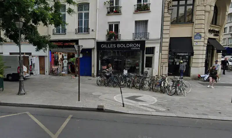 Local commercial 78 m² — 75003 Paris