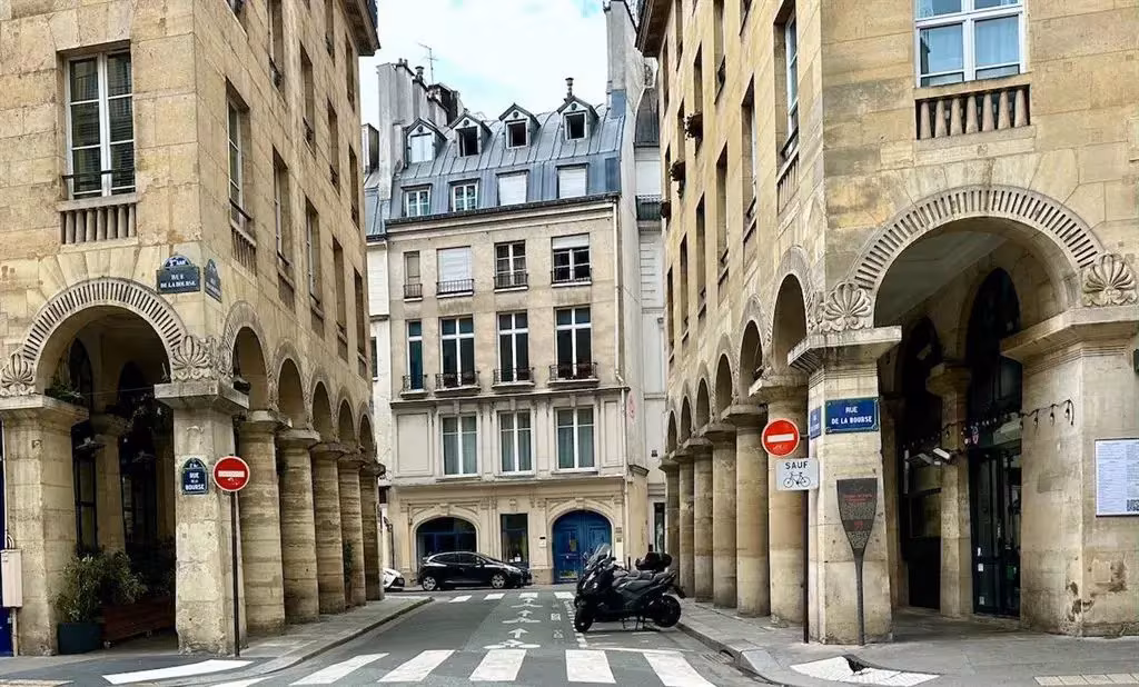 Photo 2 du local de 94 m² à 32 Rue Feydeau, 75002 Paris